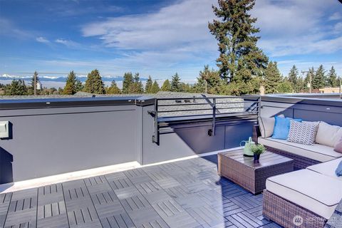 10710 Greenwood Avenue N Unit A, Seattle, WA 98133 - MLS#: 2348935