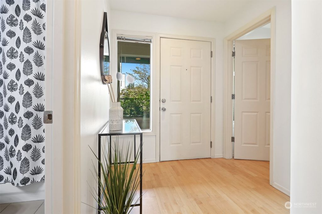 Photo of 2312 W Boston Street #302, Seattle, WA 98199 (MLS # 2297858)