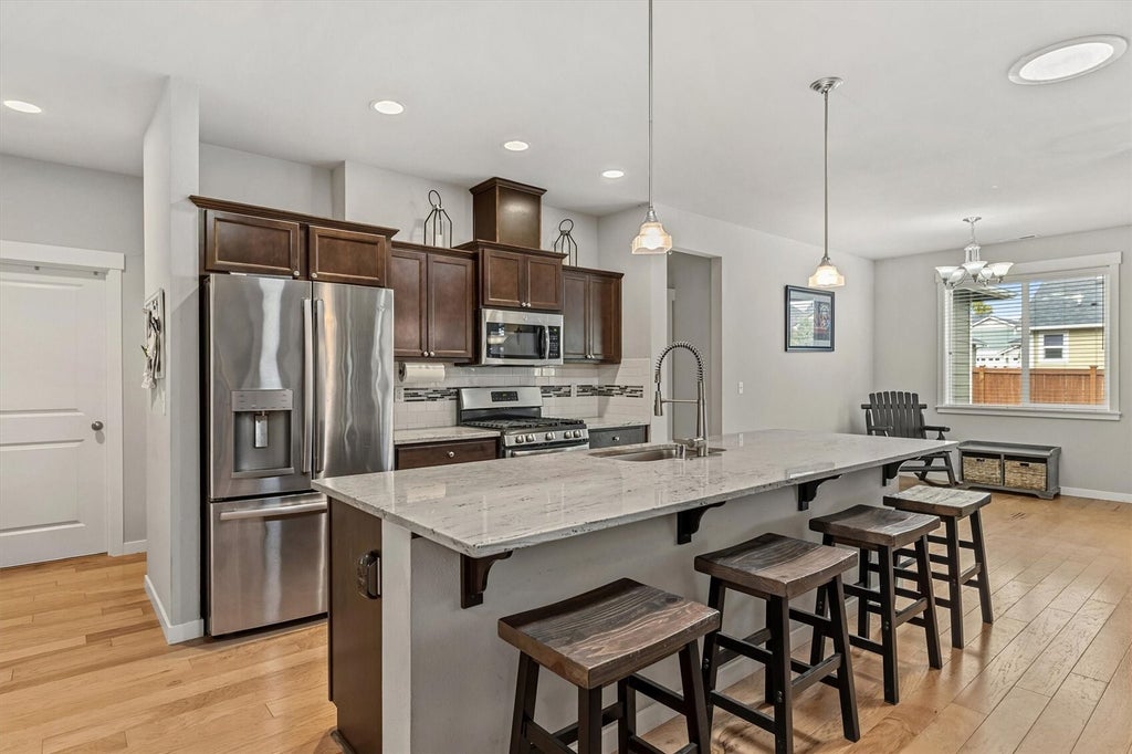 Photo of 3925 Summersun Street, Mount Vernon, WA 98273 (MLS # 2598165)