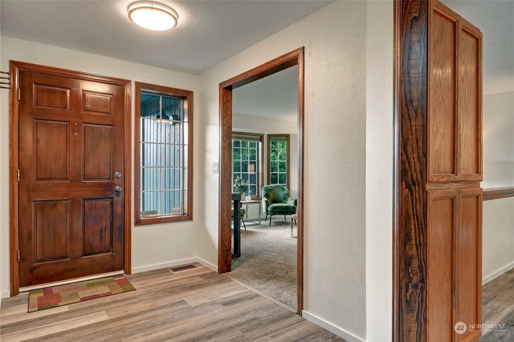 listing image 9368913458129463347
