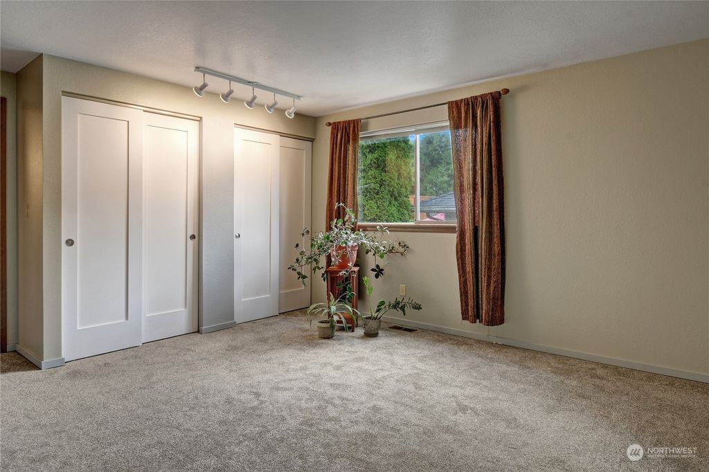listing image 9364469185409264890