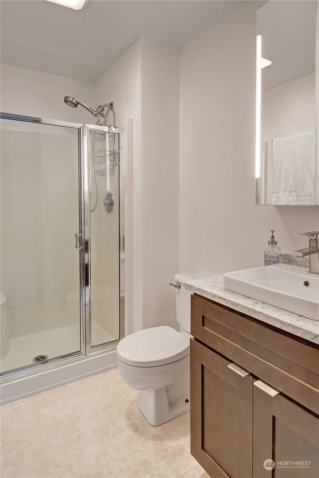 listing image 9360033889912121969