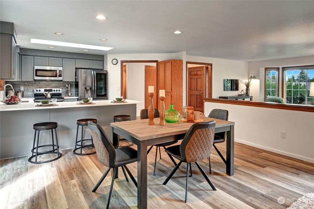 listing image 9363145773712839066