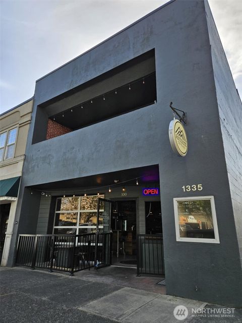 1335 14th Avenue Longview WA 98632