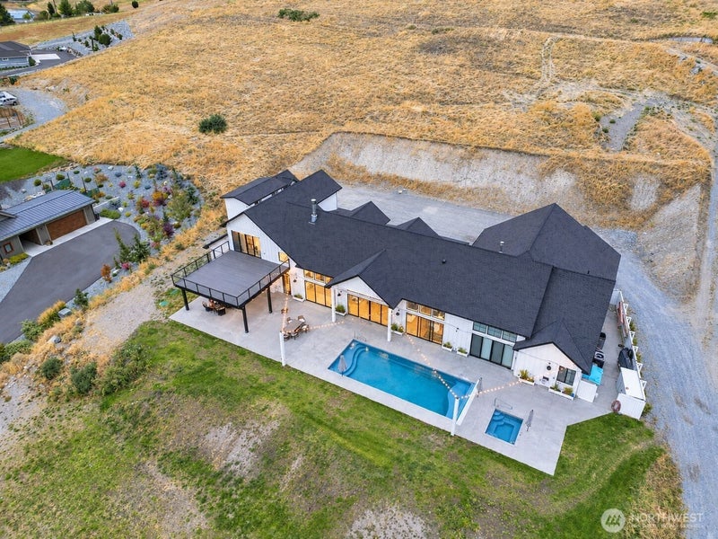 4795 Chelan Boulevard