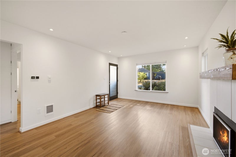 14323 23rd Place NE