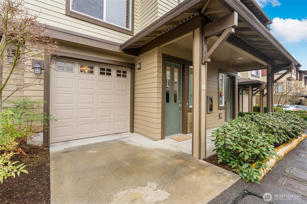 Photo of 2115 201st Place SE #I3, Bothell, WA 98012 (MLS # 2348961)