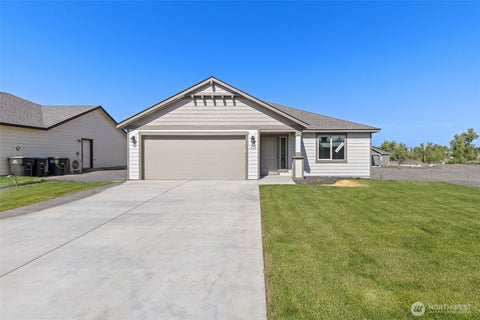 Photo of 312 N Montana Street, Moses Lake, WA 98837 (MLS # 2548332)