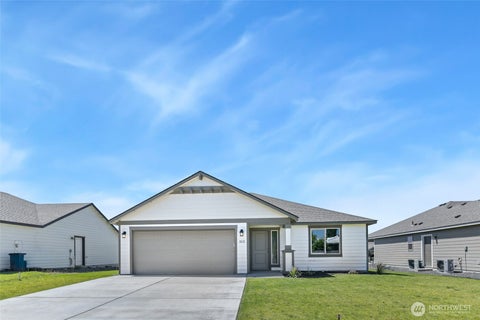 Photo of 312 N Montana Street, Moses Lake, WA 98837 (MLS # 2548332)