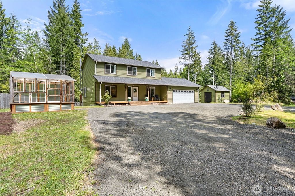 Photo of 401 E Sunset Ridge Road, Union, WA 98592 (MLS # 2523734)