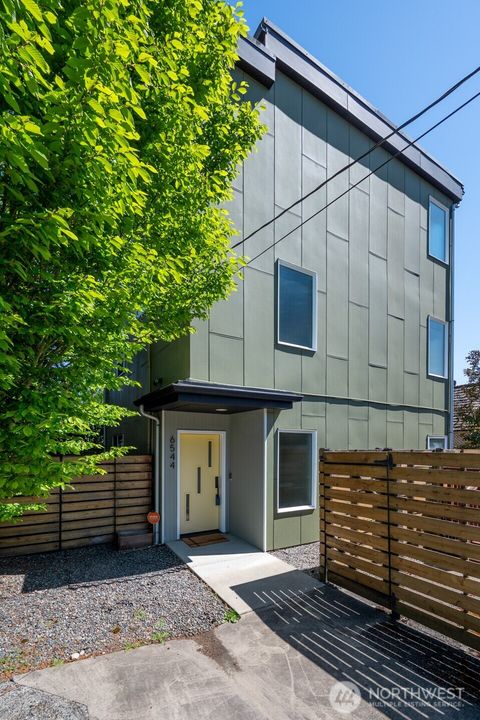 6544 23rd Avenue NE Seattle WA 98115