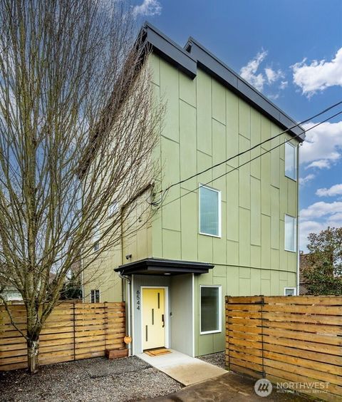 MLS: 2343504