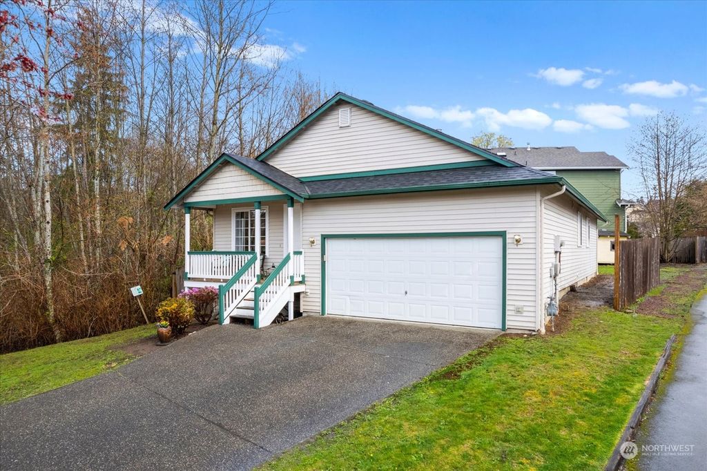 Photo of 14809 18th Avenue W, Lynnwood, WA 98087 (MLS # 2215812)