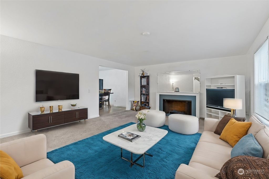 Photo of 32021 28th Avenue SW, Federal Way, WA 98023 (MLS # 2315740)