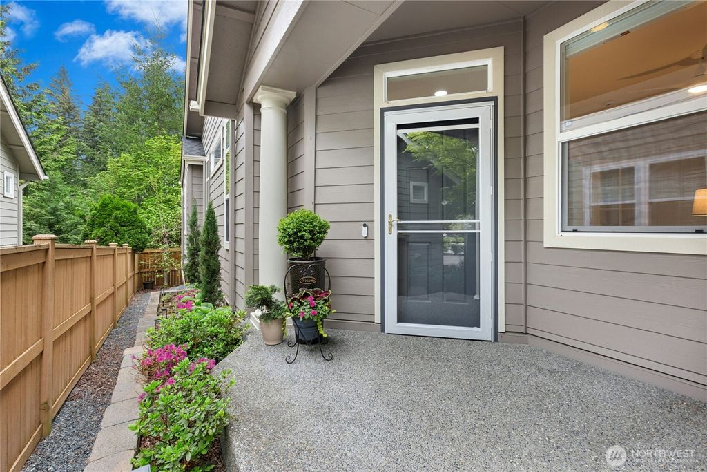 Photo of 22920 NE 132nd Place, Redmond, WA 98053 (MLS # 2514513)