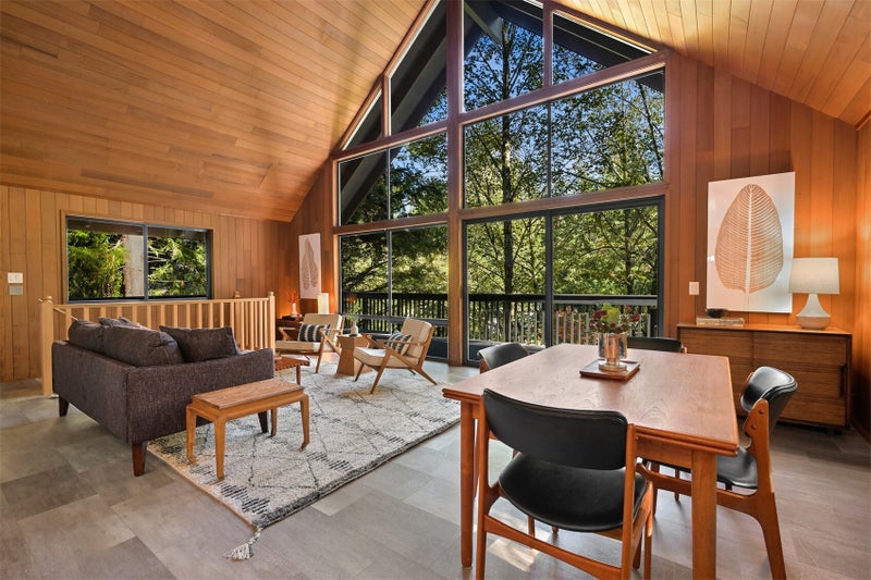 80 Windward Drive
