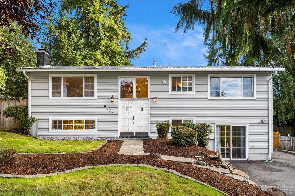 Photo of 8527 NE 135th Street, Kirkland, WA 98034 (MLS # 2172506)