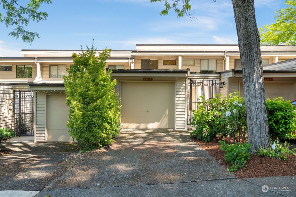 Photo of 3956 S Americus Street #B4, Seattle, WA 98118 (MLS # 2246327)