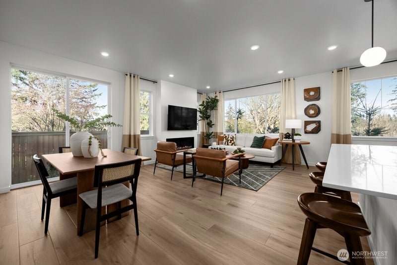 4231 85th Ave NE ES81