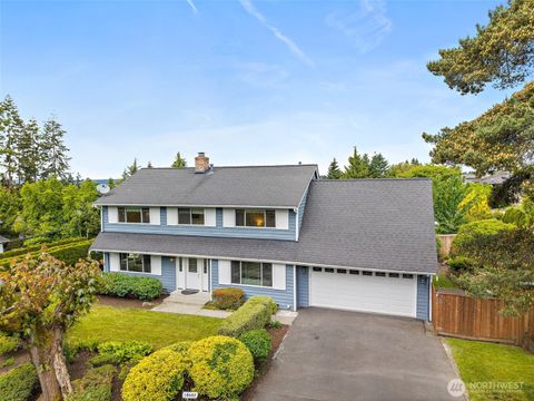Photo of 10602 NE 60th Street, Kirkland, WA 98033 (MLS # 2376436)