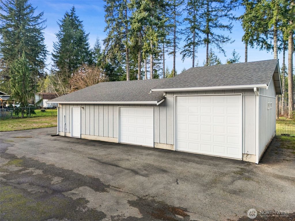 Photo of 1351 E Island Lake Drive, Shelton, WA 98584 (MLS # 2474594)