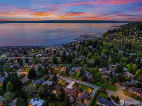 Photo of 17922 Marine View Drive SW, Normandy Park, WA 98166 (MLS # 2512782)