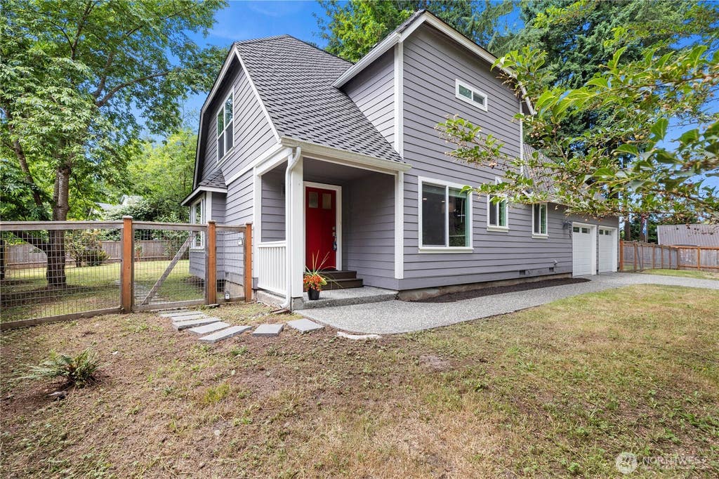 Photo of 2805 York Road, Everett, WA 98204 (MLS # 2552345)