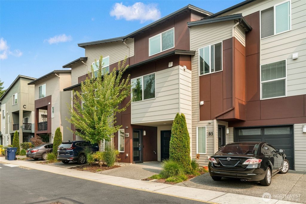 Photo of 3311 156th Street SW #B4, Lynnwood, WA 98087 (MLS # 2429883)