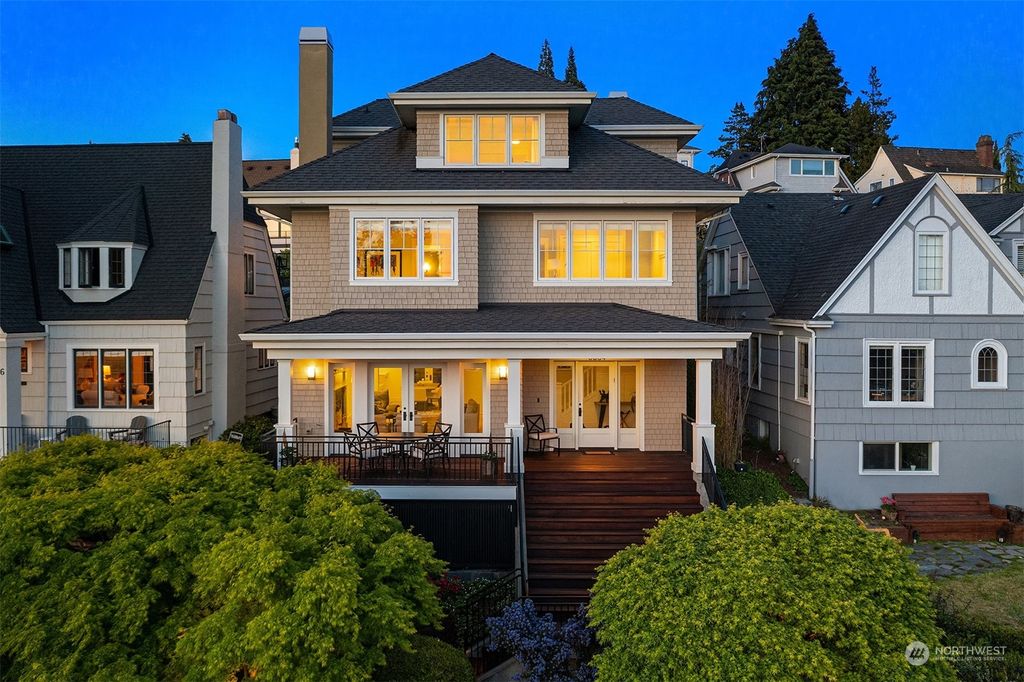 Photo of 3834 46th Avenue NE, Seattle, WA 98105 (MLS # 2138499)