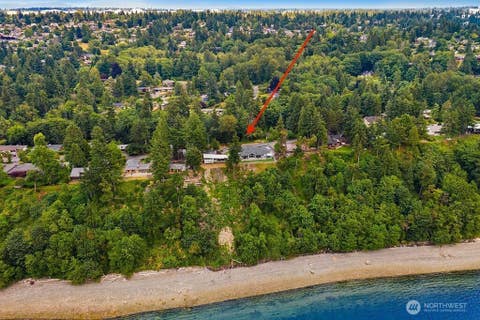 Photo of 19210 SW Edgecliff DR, Normandy Park, WA 98166 (MLS # 2571072)