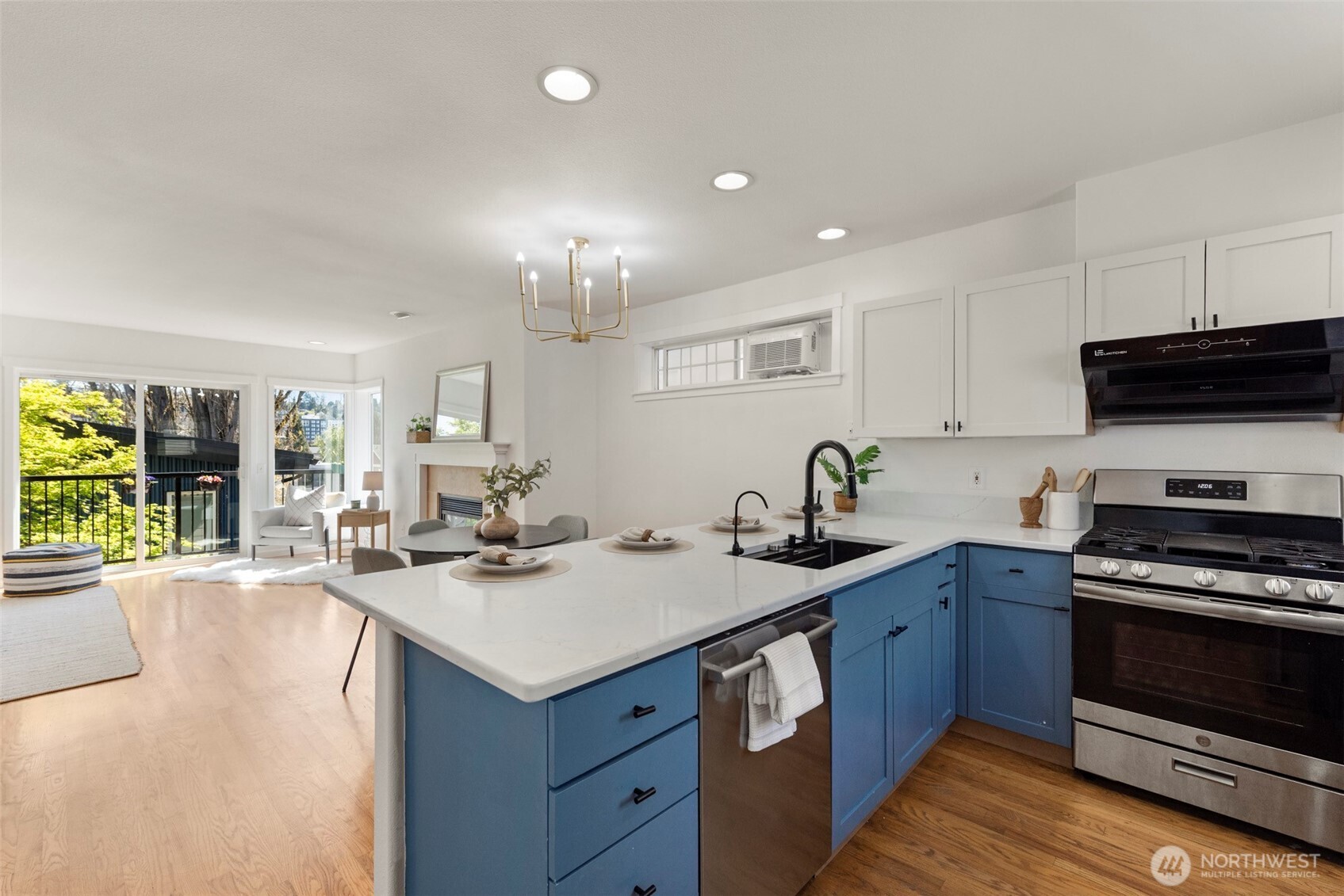 3425 21st Avenue W A