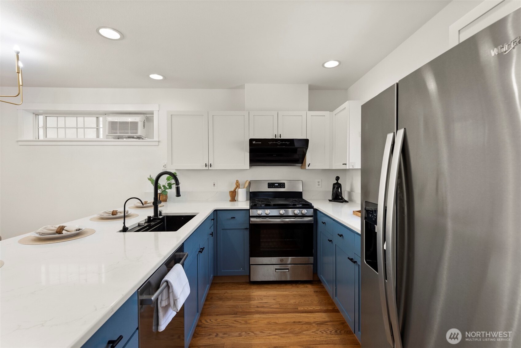 3425 21st Avenue W A