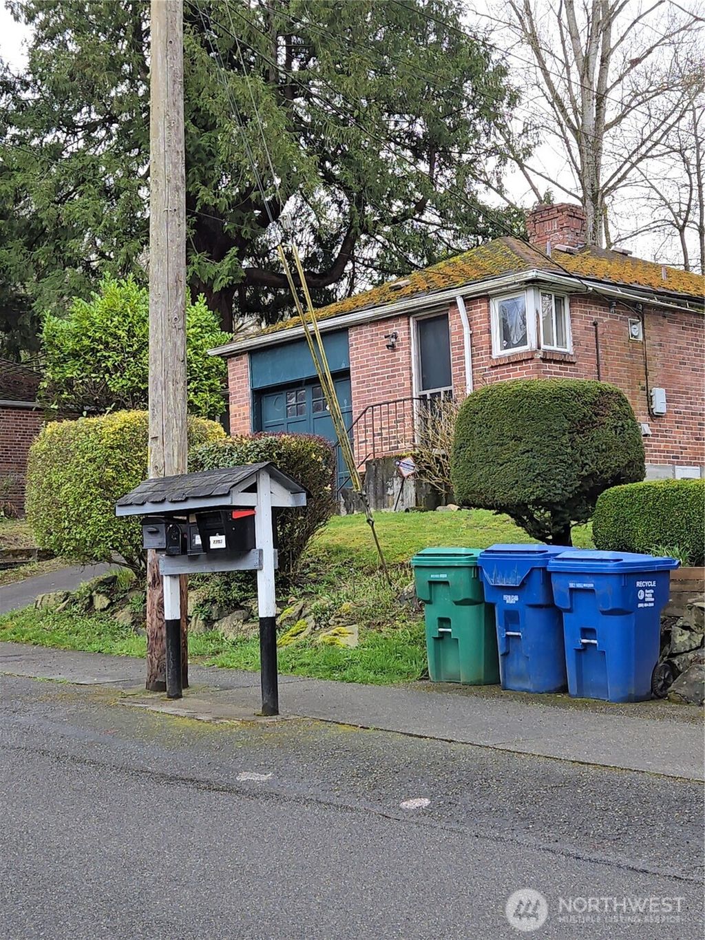 Photo of 2211 SW Myrtle Street, Seattle, WA 98106 (MLS # 2367169)