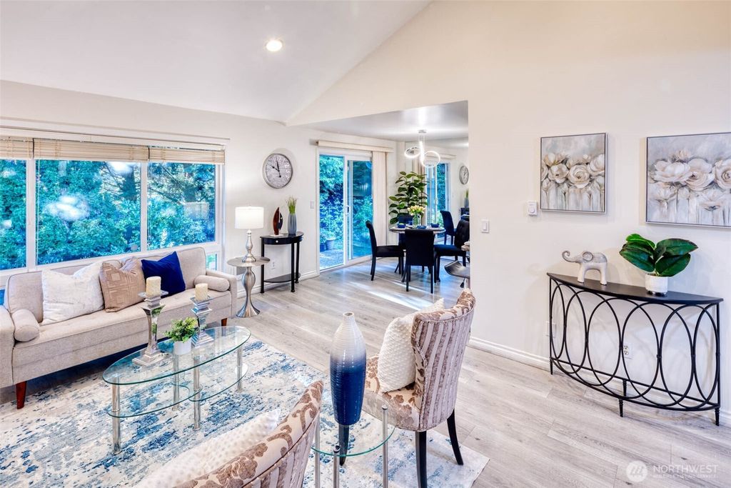 Photo of 15208 NE 8th Street #C4, Bellevue, WA 98007 (MLS # 2502555)