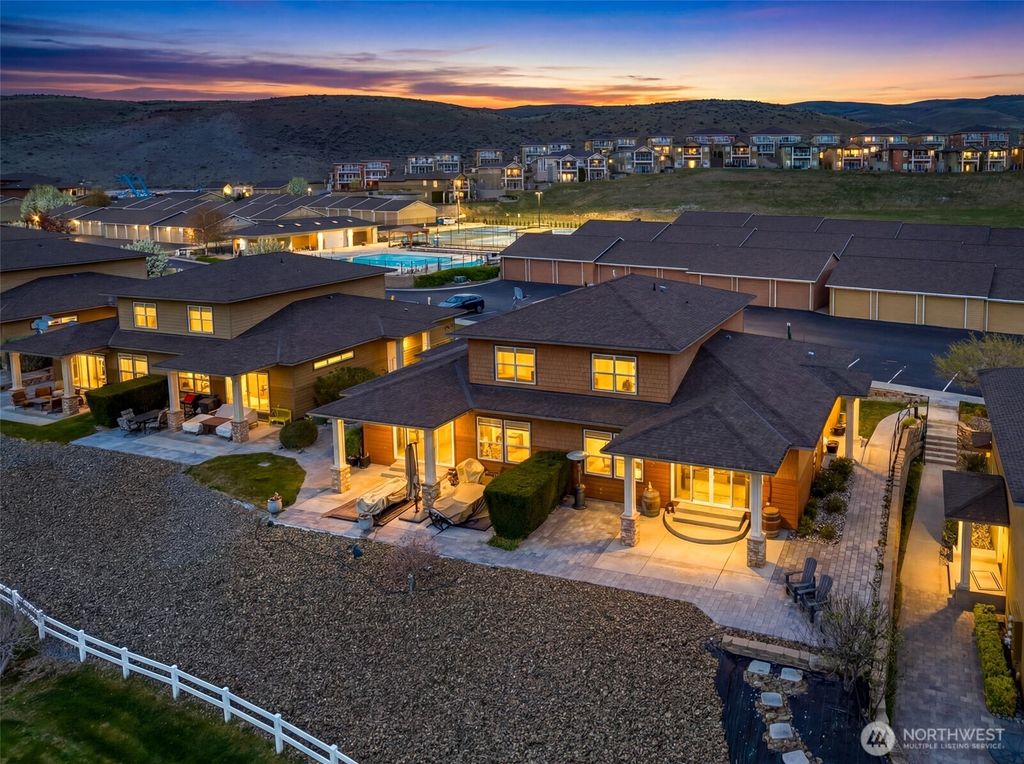 Photo of 23496 Sunserra Loop Rd NW, Quincy, WA 98848 (MLS # 2501636)