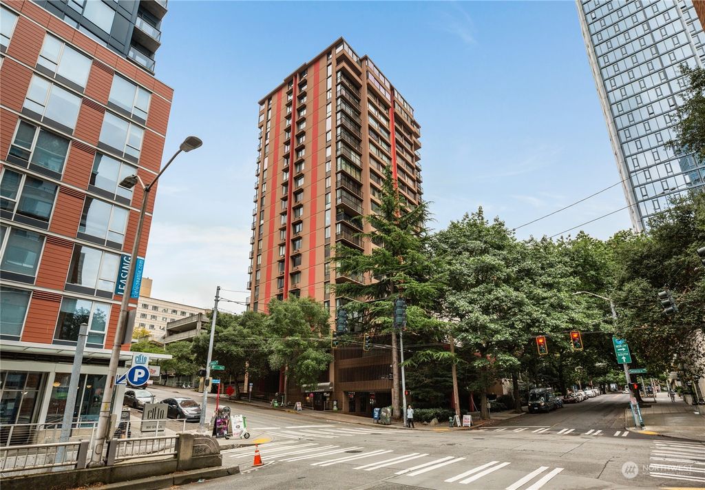 Photo of 1120 8th Avenue #2004, Seattle, WA 98101 (MLS # 2294901)