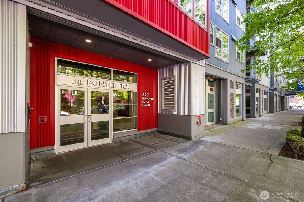 Photo of 827 Hiawatha Place S #515, Seattle, WA 98144 (MLS # 2508248)