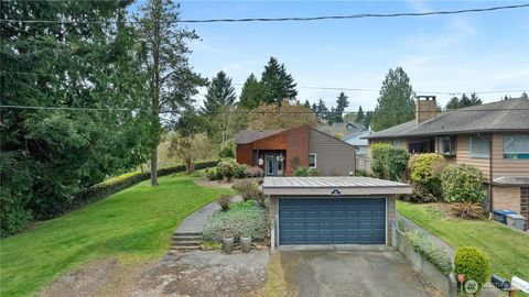 Photo of 819 Conger Street, Aberdeen, WA 98520 (MLS # 2509948)