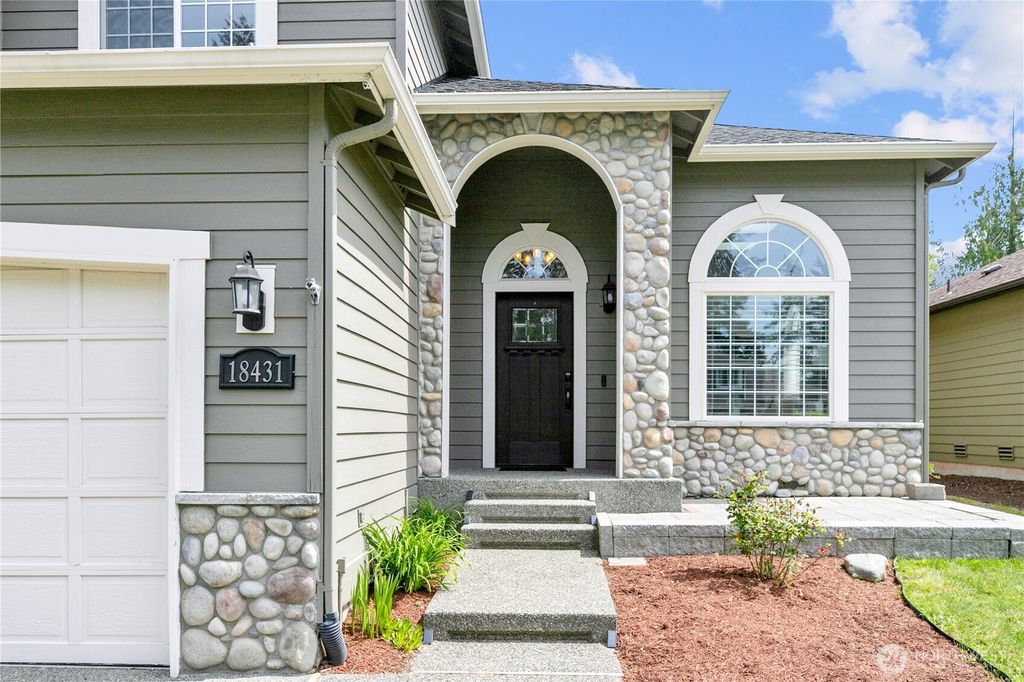 Photo of 18431 Newport Drive, Arlington, WA 98223 (MLS # 2365720)