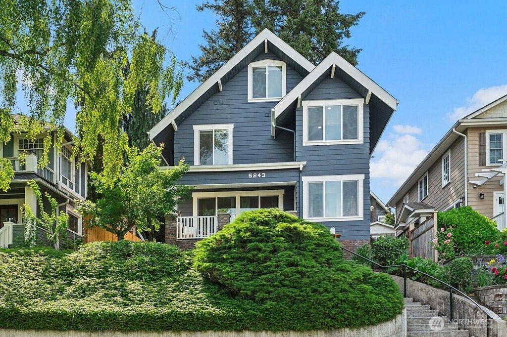 Photo of 5243 19th Avenue NE, Seattle, WA 98105 (MLS # 2528866)