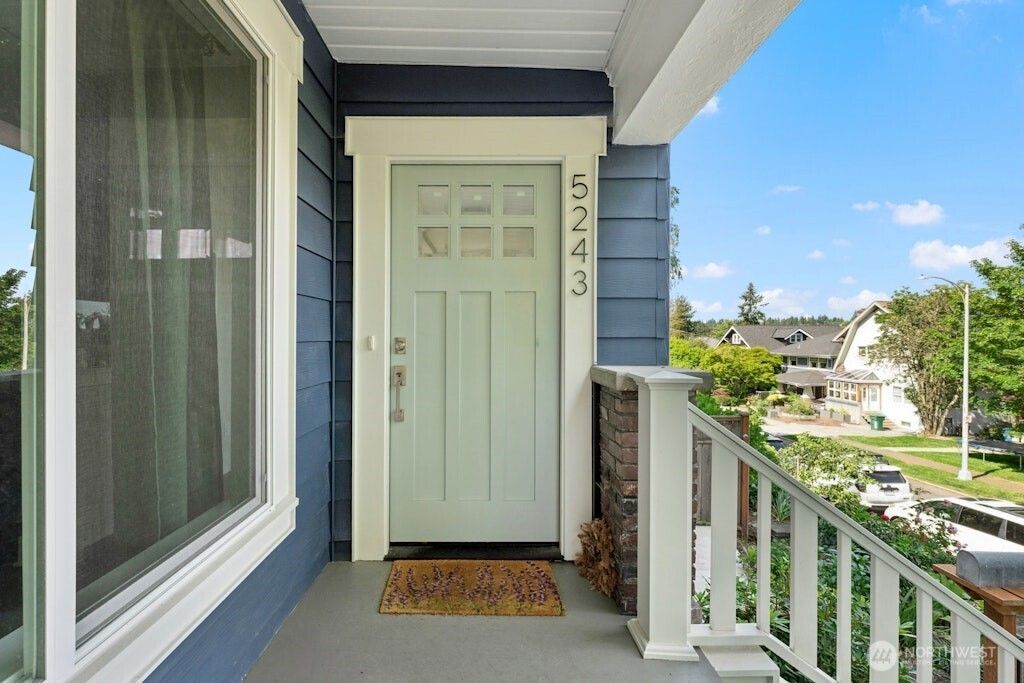 Photo of 5243 19th Avenue NE, Seattle, WA 98105 (MLS # 2528866)