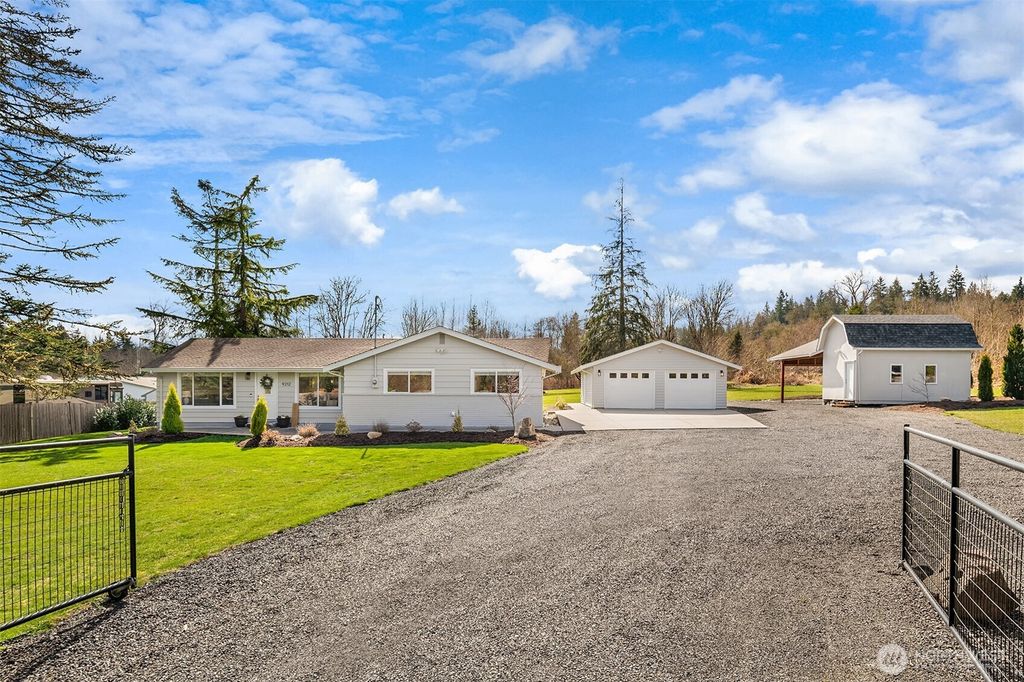 Photo of 9212 172nd Street SE, Snohomish, WA 98296 (MLS # 2320228)