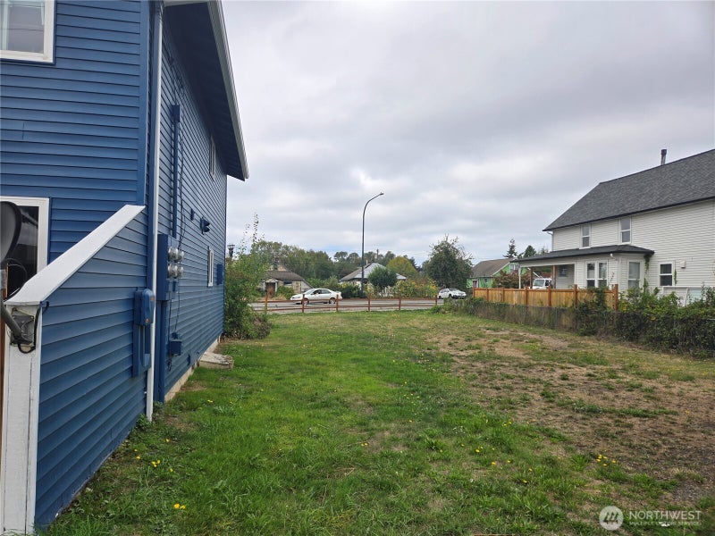 1409 E Marine View Drive