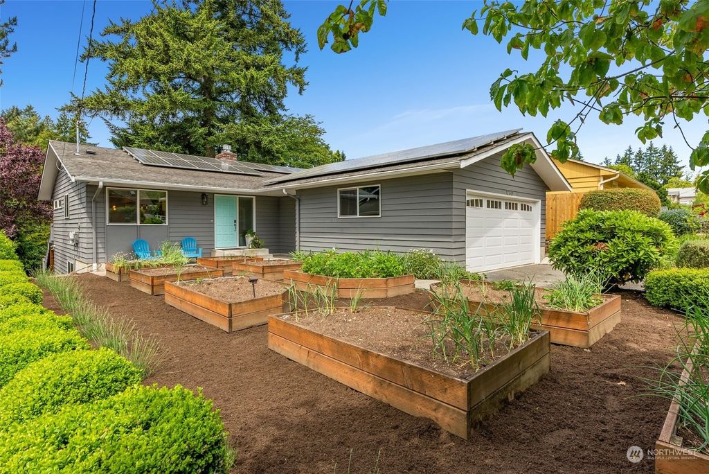 Photo of 12301 1st Avenue NE, Seattle, WA 98125 (MLS # 2101843)