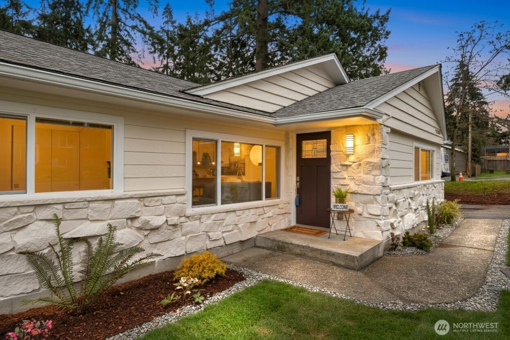 Photo of 20008 Meridian Place N, Shoreline, WA 98133 (MLS # 2470015)