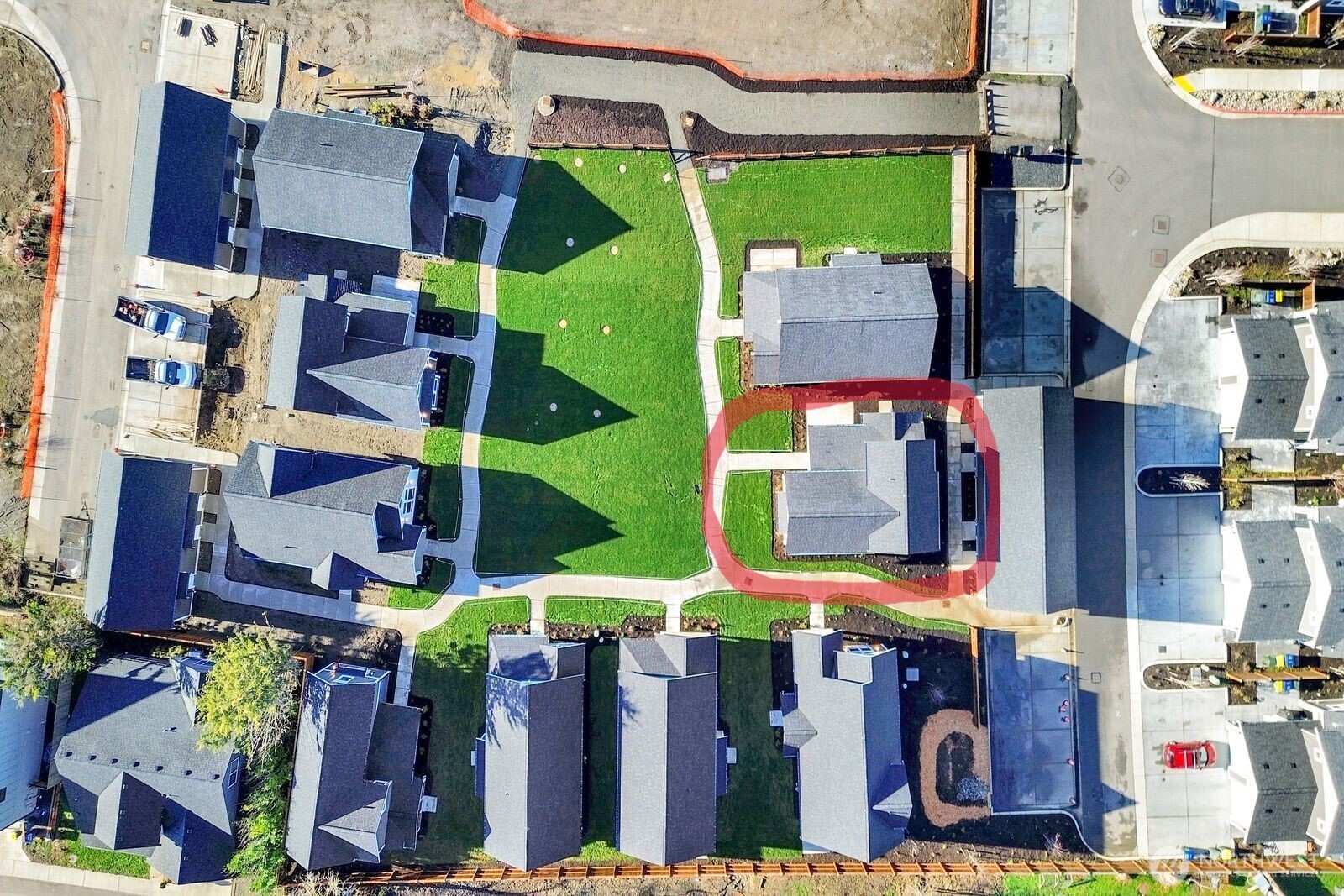 530 E Sunset Drive 12