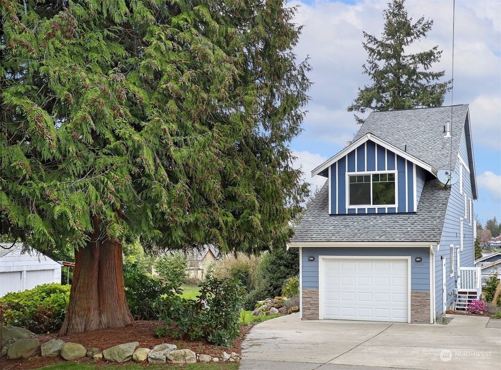 Photo of 3518 S 198th Street, Seattle, WA 98188 (MLS # 2052292)