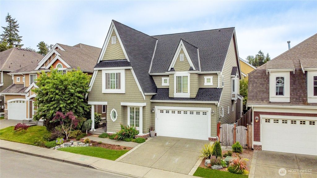 Photo of 1829 SE 8th Place, Renton, WA 98057 (MLS # 2537212)