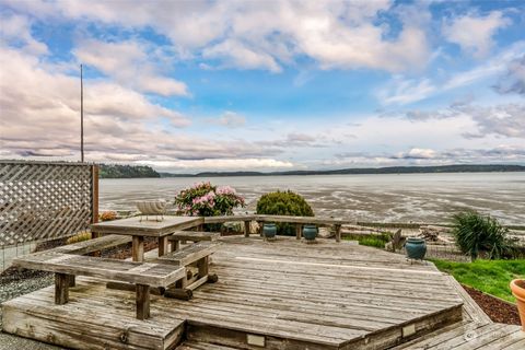 A home in Oak Harbor