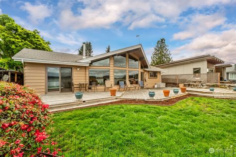 A home in Oak Harbor